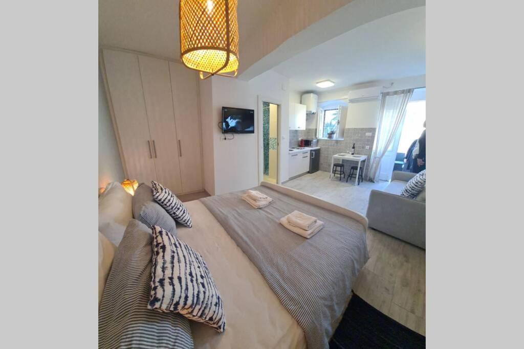 Studio Apartment Marella Vis Kültér fotó
