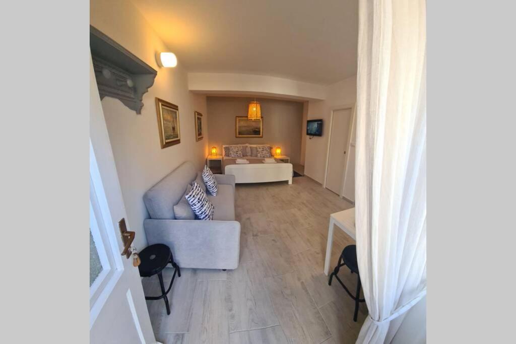 Studio Apartment Marella Vis Kültér fotó